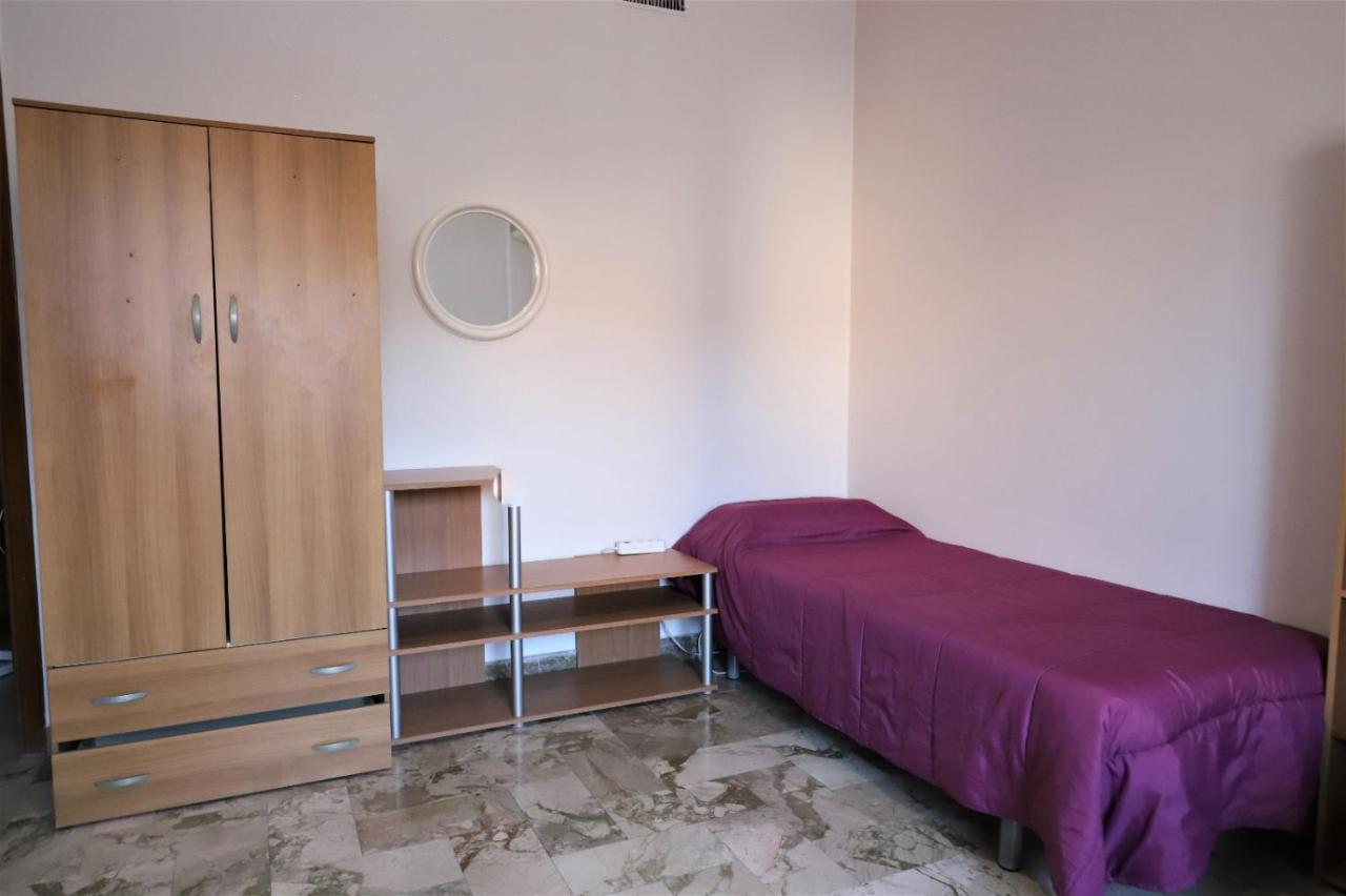 Solo Single Under 40 - Fkk Naturist Culture - Volunteer Welcome Палермо Екстериор снимка